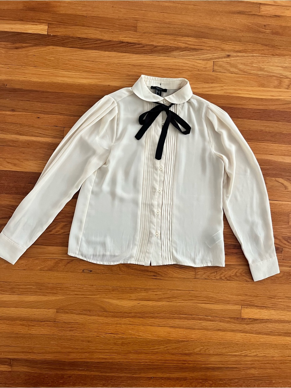 Forever 21 Cream Button-Front Blouse with Black Ribbon Tie, size small